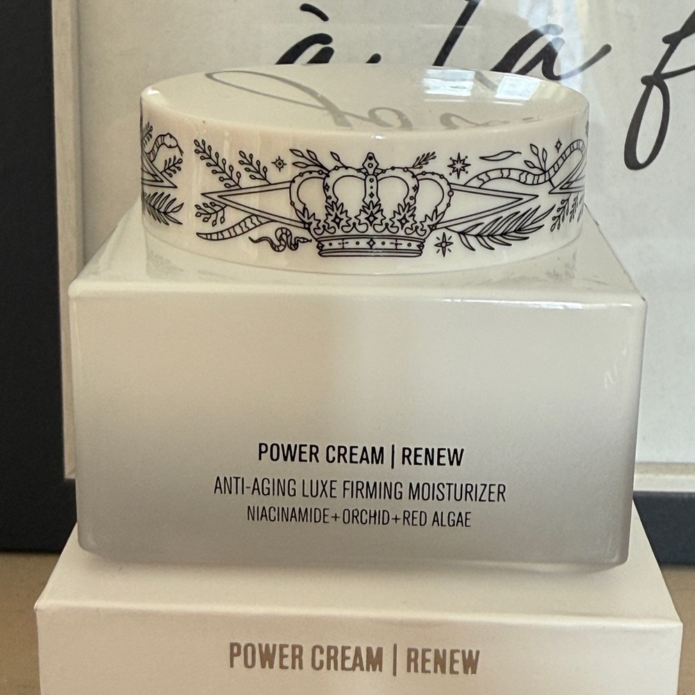 IL MAKIAGE Power Cream Renew Anti-Aging Moisturizer - White